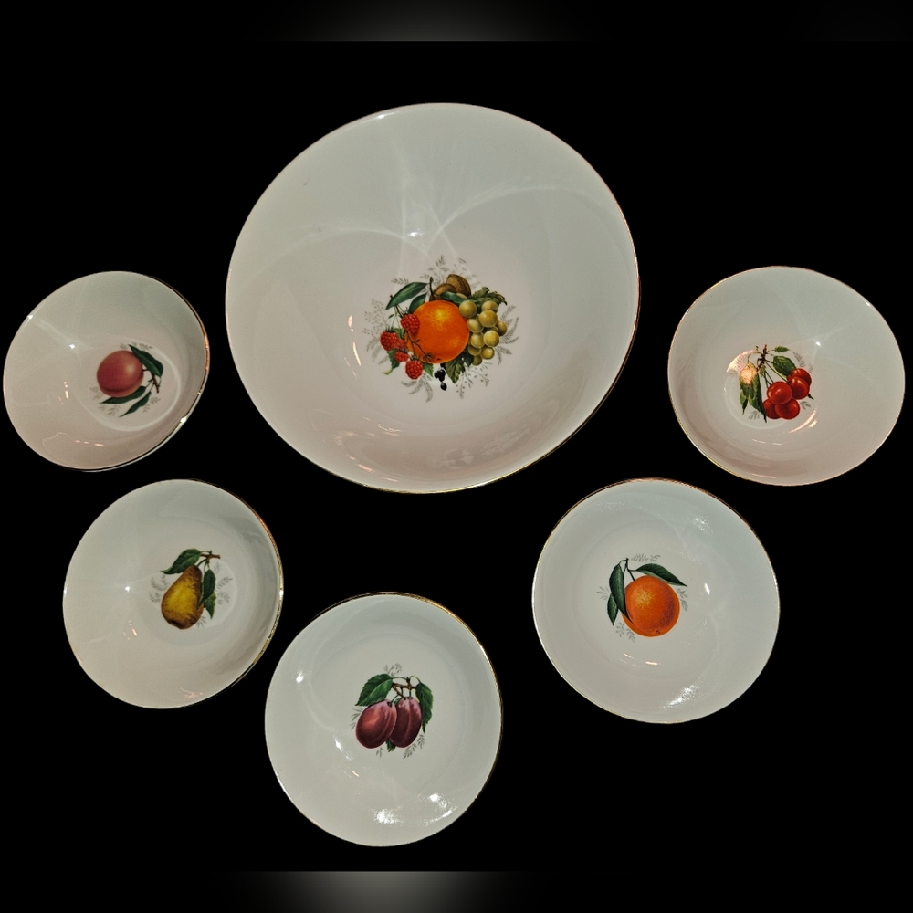 Vintage Bowl Set